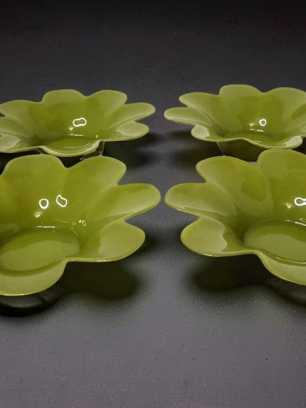 Vintage set of 4 Melamine dennis east pear-aphernalia flower shaped candle holde